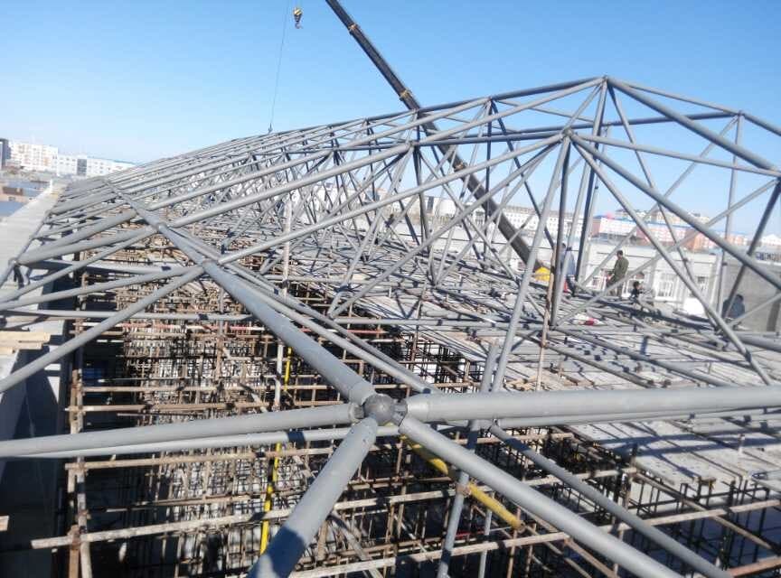 东营商贸城屋顶网架工程
